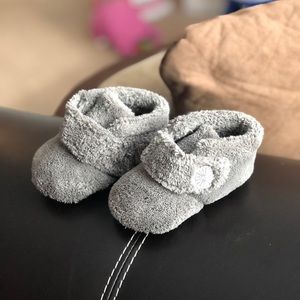Infant UGG booties Sz 2/3